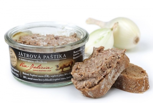 Játrová paštika s restovanou cibulkou